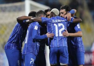 تعویض‌های طلایی، استقلال را حذف کرد