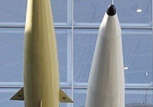 جنگ در خلیج فارس؛ سناریوی تقابل دریایی و هدف قرار دادن ناوهای آمریکایی با موشک‌های نسل جدید ایران