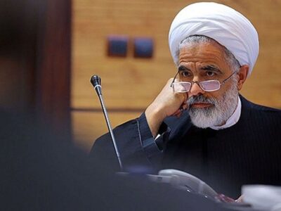 شاید ما طوری رفتار کردیم که جهان علیه ماست