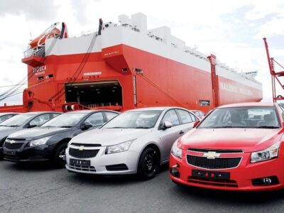 ارزپاشی برای مونتاژ، خسته برای واردات / دوئل مجلس و دولت در بازار خودرو بالا گرفت