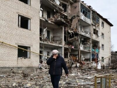 ساعدی نیا را هم وزیر گردشگری کنید!