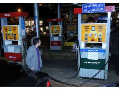 نیازی به پمپ‌بنزین نیست؛ کنار خیابان بنزین بزنید!