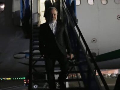 عراقچی وارد ژنو شد + عکس