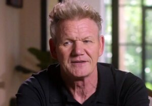 آشپز معروف، منتقد غذایش را از رستوران بیرون انداخت