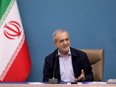 پزشکیان از ستاد انتخابات کشور بازدید کرد