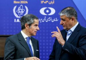 اعتراض رئیس سازمان انرژی اتمی به حملات مکرر آمریکا و اسراییل به تاسیسات هستهای ایران