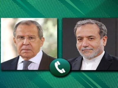 گفت‌وگوی تلفنی عراقچی و لاوروف درباره اوضاع منطقه