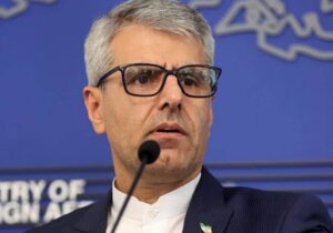بقائی: حملات ایران مواضع نظامی آمریکا را هدف میگیرد، نه کشورهای همسایه
