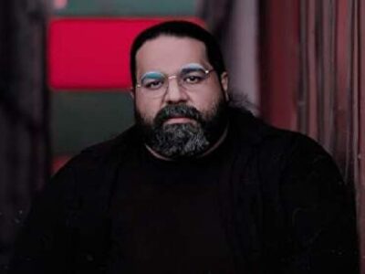 رضا صادقی برای «وطن» می‌خواند