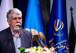 صالحی: انتخاب آیت الله خامنهای به عنوان رهبر سوم استمرار راه انقلاب اسلامی است