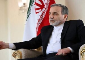 عراقچی: غافلگیریهای زیادی در آستین داریم