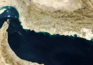 قرارگاه مرکزی خاتمالانبیا(ص): تنگه هرمز همچنان بسته خواهد ماند