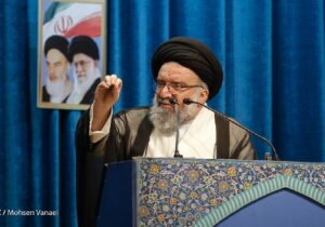 خطیب جمعه تهران: تا آمریکا و رژیم صهیونی هستند بشریت روی آرامش نخواهد دید