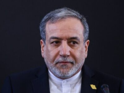 عراقچی: ایرانیان هرگز در برابر حملات بزدلانه سر خم نمیکنند