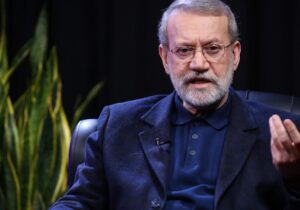 علی لاریجانی: آقای هگست! رهبران ما در بین مردم هستند اما رهبران شما در جزیره اپستین!