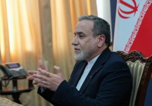 عراقچی: کشورهای همسایه درباره تشویق آمریکا به کشتار غیرنظامیان در ایران، شفاف سازی کنند