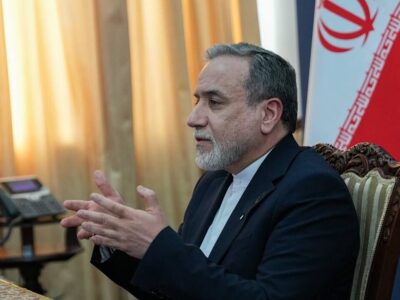 عراقچی: کشورهای همسایه درباره تشویق آمریکا به کشتار غیرنظامیان در ایران، شفاف سازی کنند
