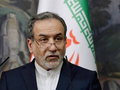 عراقچی خطاب به وزیر جنگ آمریکا: ورشکستگی اخلاقی خود را فریاد زدید