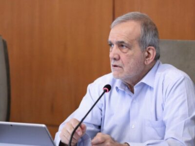 پزشکیان: بر دست و بازوی نیروهای مسلح و مدافعان غیور وطن بوسه میزنم