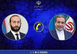 گفتگوی تلفنی عراقچی و وزیر خارجه ارمنستان