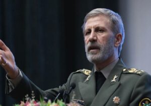 فرمانده کل ارتش: راه مقدس با خون پاک فرمانده دریادل مستحکمتر ادامه دارد