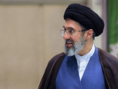 پیام رهبر انقلاب به مناسبت گرامیداشت روز جمهوری اسلامی ایران و روز طبیعت