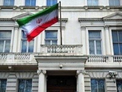 سفارت ایران: انگلیس در سمت درست تاریخ بایستد