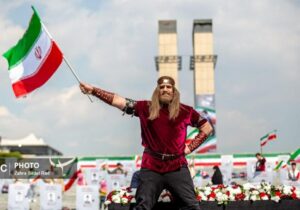 به ایرانی بودن خود ببالید