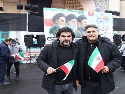 تیم مذاکره کننده بداند که مردم مطالباتی دارند/ ما تا پای جان برای ایران در خیابان هستیم