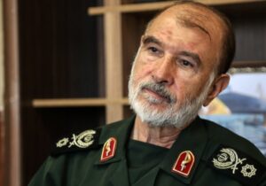 معاون قرارگاه خاتمالانبیا: مردم آمریکا را پای میز مذاکره نشاندند