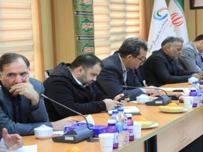 نشست مدیران عامل باشگاههای لیگ برتر با حضور رئیس و نایب رئیس فدارسیون فوتبال