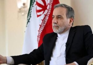پیام وزیر امور خارجه پس از استقبال از فرمانده ارتش پاکستان