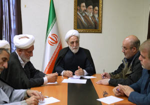 دشمن نمیتواند برای ما تصمیم بگیرد و زمان تعیین کند
