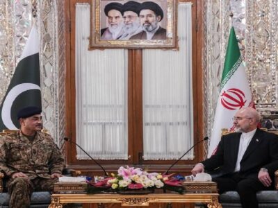 فرمانده ارتش پاکستان با رئیس مجلس دیدار کرد