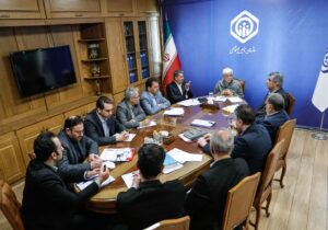 عارف: ایران تسلیم زیادهخواهی نمیشود