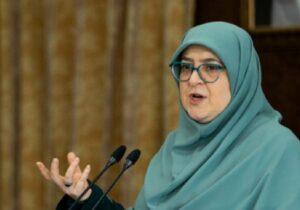 سخنگوی دولت: تنظیم بازار مرغ و تخم مرغ در دستور است/صنایع با اولویتبندی، بازسازی میشوند