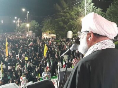 با قدرت مردم ایران، آمریکا از جهان عقب رانده میشود