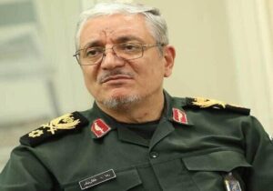 سخنگوی وزارت دفاع: باید در همه میادین با قدرت دشمن را به تسلیم برسانیم