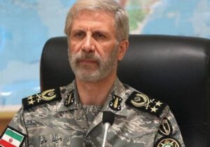 سرلشکر حاتمی: وحدت ارتش و سپاه، سرمایهای راهبردی برای تثبیت امنیت ملی است