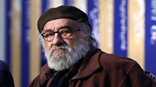 داریوش ارجمند: بعد از شنیدن خبر شهادت رهبر انقلاب یک ماه بیمار بودم + فیلم