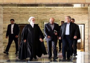 پیام مشترک سران قوا: در ایران ما تندرو و میانهرو وجود ندارد/ متجاوز را پشیمان میکنیم