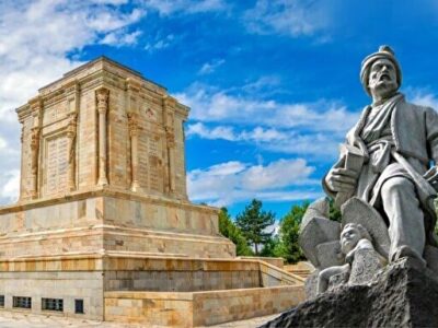 فردوسی وجدان بیدار ایران و نگهبان هویت ملی است