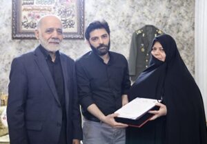 ابلاغ سلام رهبر معظم انقلاب به خانواده سپهبد شهید موسوی
