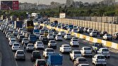ترافیک سنگین در آزادراههای پایتخت؛ باران و مه در محورهای شمالی/ انسداد موقت محور چالوس