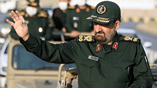 سرلشکر رضایی: مشت آهنین ایران دشمن را وادار به تسلیم میکند