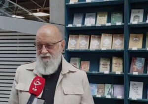 چمران: رهبر شهید انقلاب در درجه اول یک شخصیت فرهنگی بودند