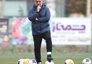 عبدی: سربازان کوچک وطن هستیم/ بازیکنان بدانند برای چه هدفی می جنگند