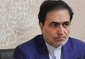 معاون سیاسی رسانه ملی: دشمن در جنگ رمضان با بمب سنگرشکن ساختمان شیشهای را هدف قرار داد