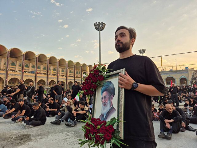 مراسم وداع با رهبر شهید در مصلی امام خمینی (ره)