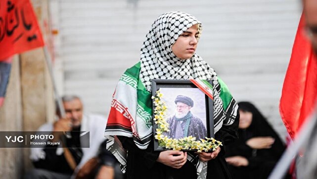 رهبر شهید با تمام وجود از فرهنگ ایرانی ـ اسلامی دفاع میکرد